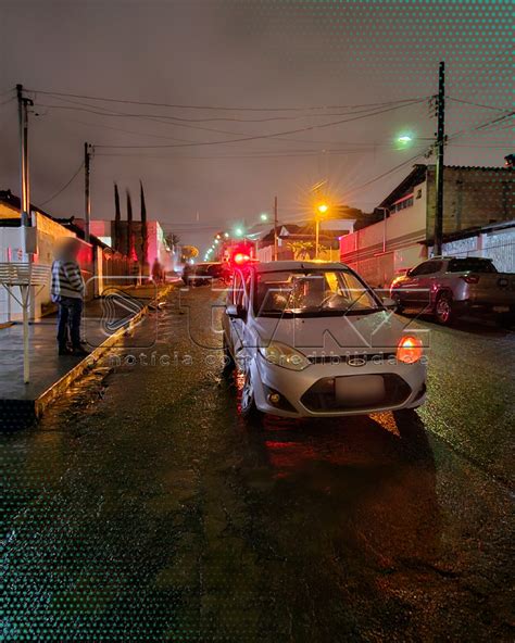 Tv Kz Acidente Entre Dois Carros Deixa Tr S Feridos Em Campos Altos Mg