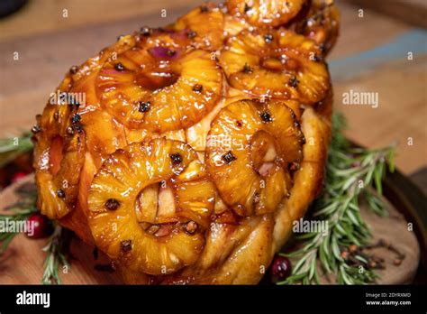 Glazed Ham Hi Res Stock Photography And Images Alamy