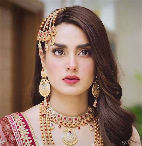 Iqra Aziz looks beautiful in Bridal Avatar