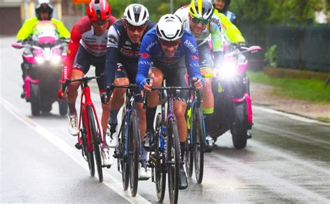 Giro D Italia Live Tappa 14 Vince Denz Armirail Nuova Maglia Rosa