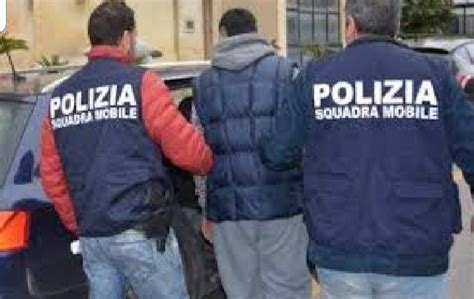 Bari Due Scafisti Arrestati Per Favoreggiamento Dell Immigrazione