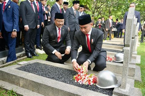 Ziarah Nasional Peringati Hari Pahlawan Tahun Kementerian