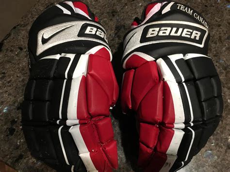 Bauer Team Canada Nike | Hockey Gloves