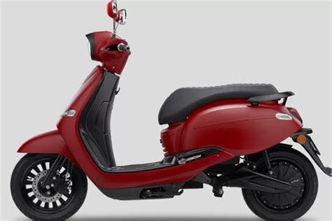 Motor Listrik Mirip Vespa Harga Ekonomis Arthur Ini Cocok Untuk