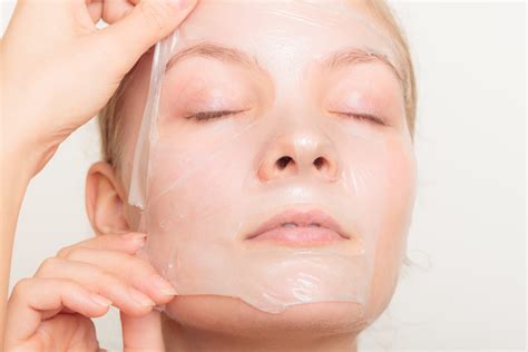 Le Peeling Visage Le Soin Pour Faire Peau Neuve