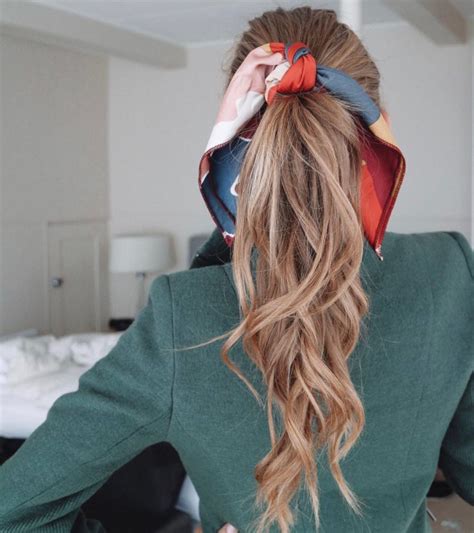 42 Cute And Easy Summer Hairstyles For 2022 Bronze Pony Power Scarf