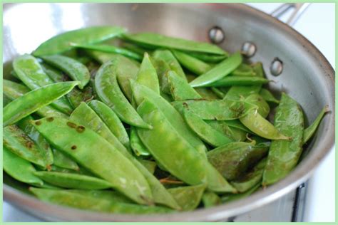 Simple Sauteed Snow Peas