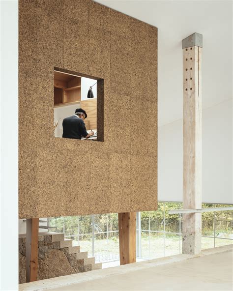 Applying Exposed Cork in Interior Architecture | ArchDaily