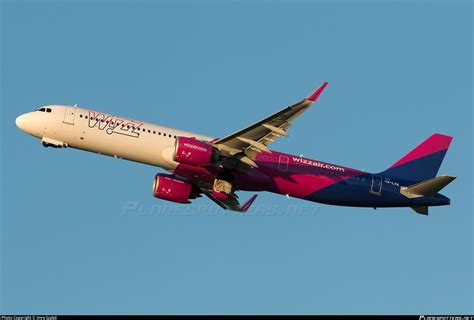 HA LVN Wizz Air Airbus A321 271NX Photo by Imre Szabó ID 1205693