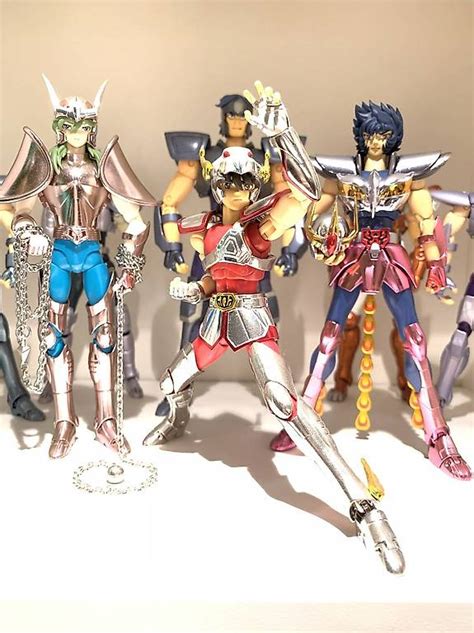 Collection de figurines SAINT SEIYA Chevalier de bronze Canton Genève