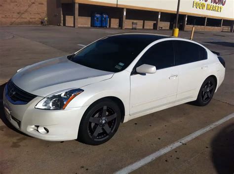 Nissan Altima Custom Wheels X Et Tire Size X R X Et