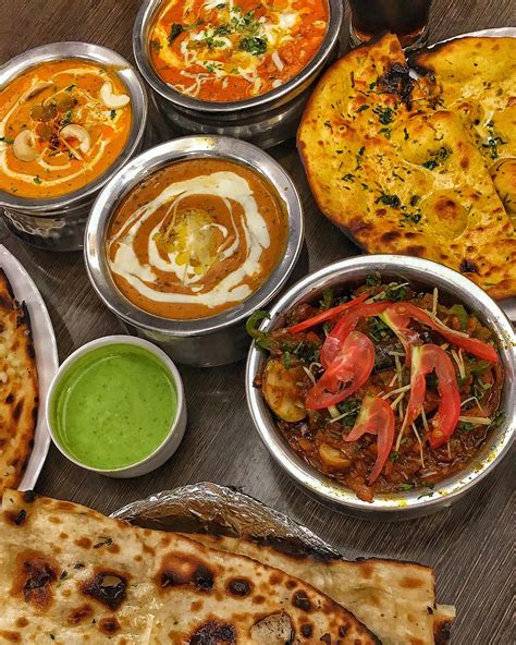 Lunch Curries Dal Makhani Shahi Paneer Dum Aloo Pindi Chole Breads Missi Roti Butter