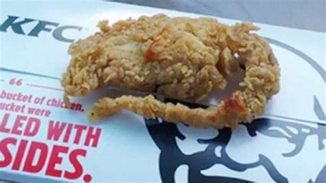 Encuentra 'RATA' en su comida de KFC - YouTube