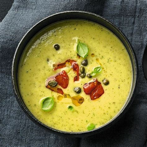 Zucchini Cremesuppe Mit Tomaten Und Kapern Rezept Cremesuppe