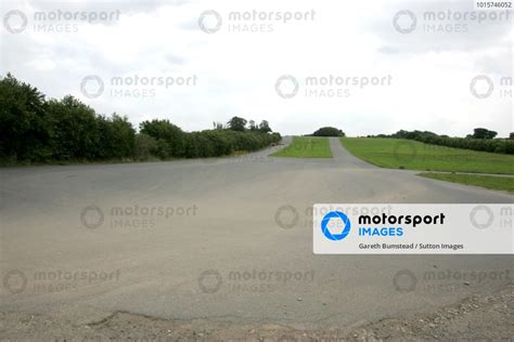 The Old Melbourne Hairpin Donington Park Track Feature Donington Park