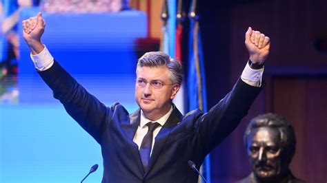 Plenković objavio HDZ ov izborni program i slogan komentirao oporbu