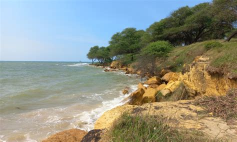 Wisata Pantai Di Tuban Yang Bagus Indah Dan Paling Terkenal Pesisir