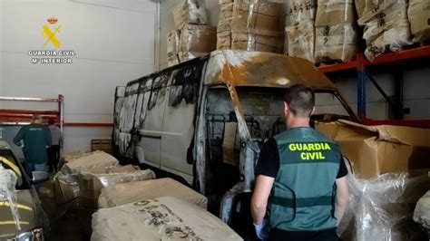 La Guardia Civil Incauta Dos Toneladas De Marihuana Y Detiene A Una