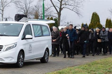 Tragedia w Ząbkowicach Śląskich Pogrzeb zamordowanej rodziny Wiele