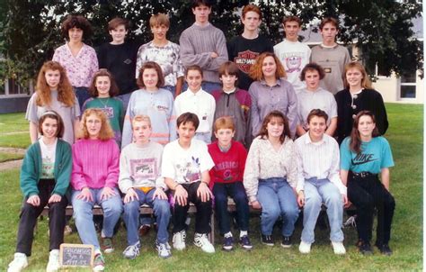 Photo de classe 3èmeB 1992 1993 de 1992 Collège René Guy Cadou