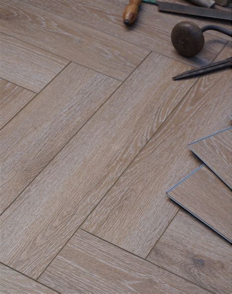 SPC Honey Oak Herringbone LH68 25 Luxury Vinyl Tiles