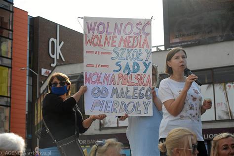 Protest W Sprawie Lex Tvn W Szczecinie To Jest Wojna O Nasz