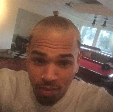 Chris Brown Publica Foto Do Novo Visual Vagalume