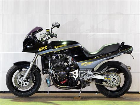 Kawasaki Gpz R Myp World Classic Bike