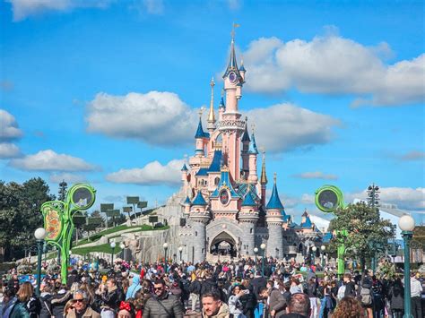 Do They Speak English at Disneyland Paris? What You Need to Know