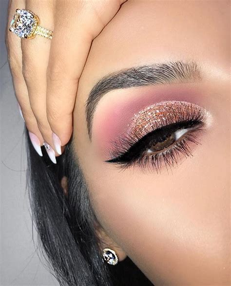 Pink And Gold Glitter Eye Makeup Maquillaje De Ojos Con Brillo