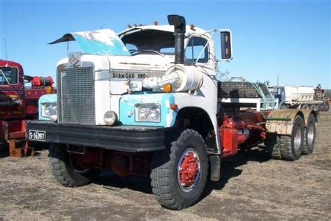 1967 Diamond Reo 6x6 In Australia Vintage Trucks Trucks Heavy Duty