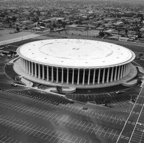 Aerial view of the Forum in the 1970s. | Los angeles architecture ...