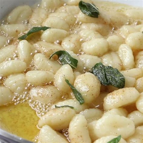 Sage And Brown Butter Gnocchi 10 Minute Recipe Oh Sweet Basil