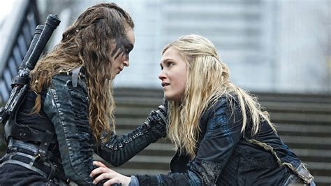 The 100 Temporada 7 Cuáles fueron los romances que llegaron de forma