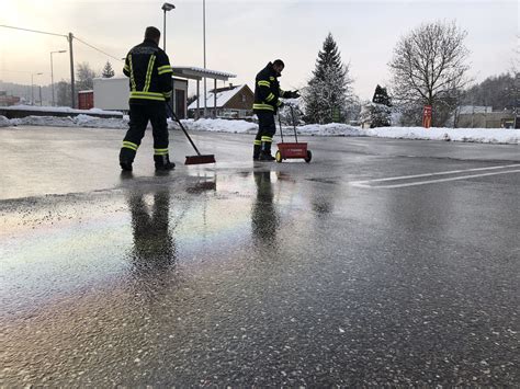 Lspur Besch Ftigt Feuerwehr Freiwillige Feuerwehr Puchheim