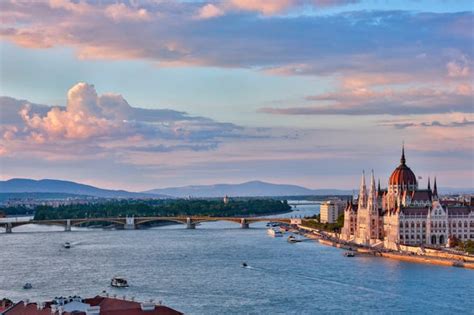 Crucero Por El Danubio En Budapest Reserva En Civitatis