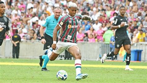 Fluminense Pode Ter At Quatro Desfalques Contra O S O Paulo