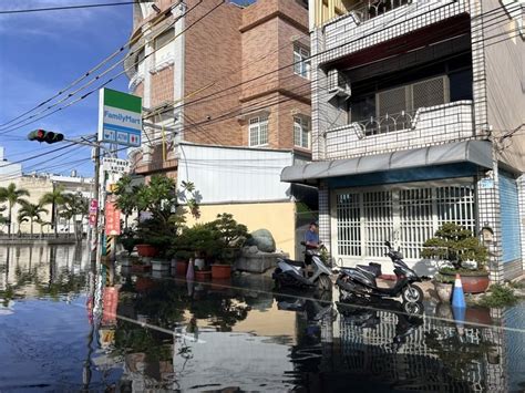 晴天淹水 適逢年度天文大潮、東港連兩天海水漫道路 高屏離島 地方 聯合新聞網