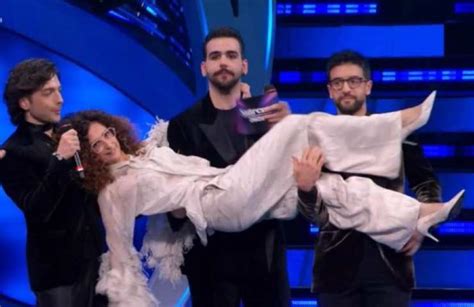 Sanremo Arriva Il Ciclone Teresa Mannino Io Non Scendo