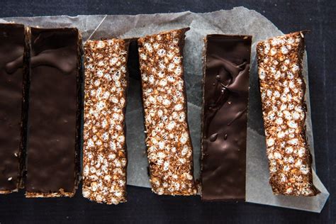 Quick And Easy Chocolate Crackle Slice Wholefood Simply Chocolate