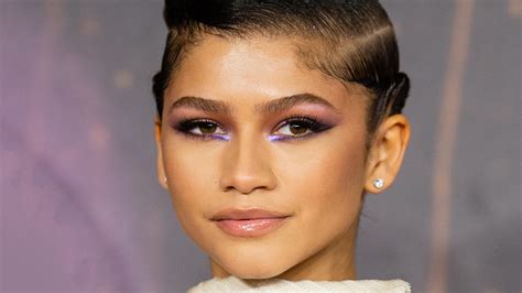 Inner-Eye Accents Are the Easiest Makeup Trend to Pull Off — See Photos | Allure