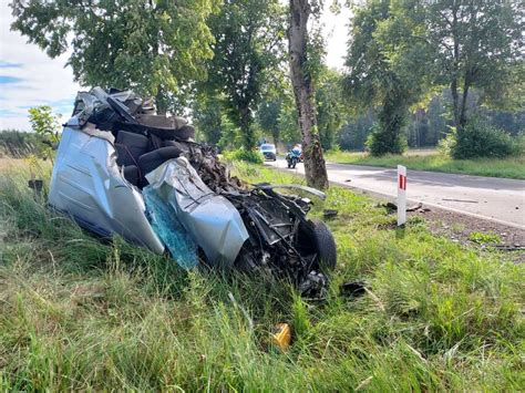 Tragiczny Wypadek Niedaleko Cz Uchowa Nie Yje Kierowca