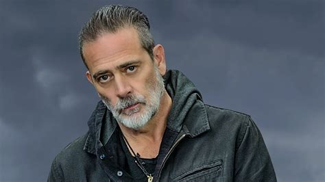 Jeffrey Dean Morgan Reveals How Long Negan Was Supposed To Be On The Walking Dead