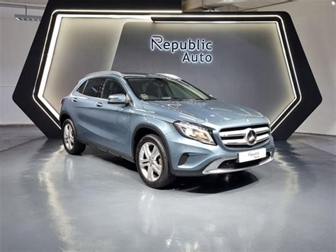 MERCEDES-BENZ GLA180