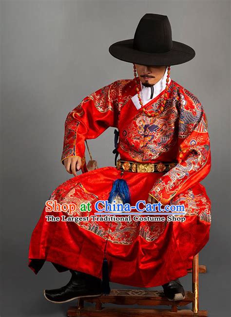 Chinese Traditional Ming Dynasty Blades Clothing Ancient Imperial Guards Embroidered Red