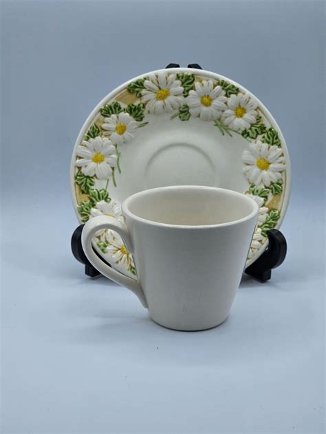 Vintage Sculptured Daisy By Metlox Poppy Trail Vernon Cup Etsy