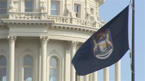 Michigan Senate Passes Right To Work Repeal Wlns 6 News