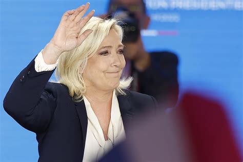 La Ultraderecha Francesa Arrasa Y Logra El Doble De Votos Que La Lista De Macron Según Los