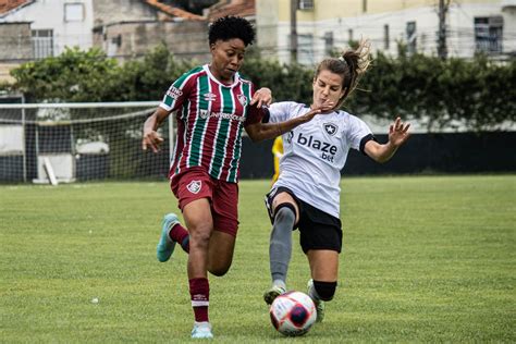 Goleado Pelo Botafogo Fluminense Deixa O Estadual Feminino