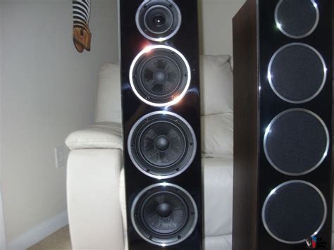 Wharfedale Diamond 240 Floorstanding Loudspeakers Walnut